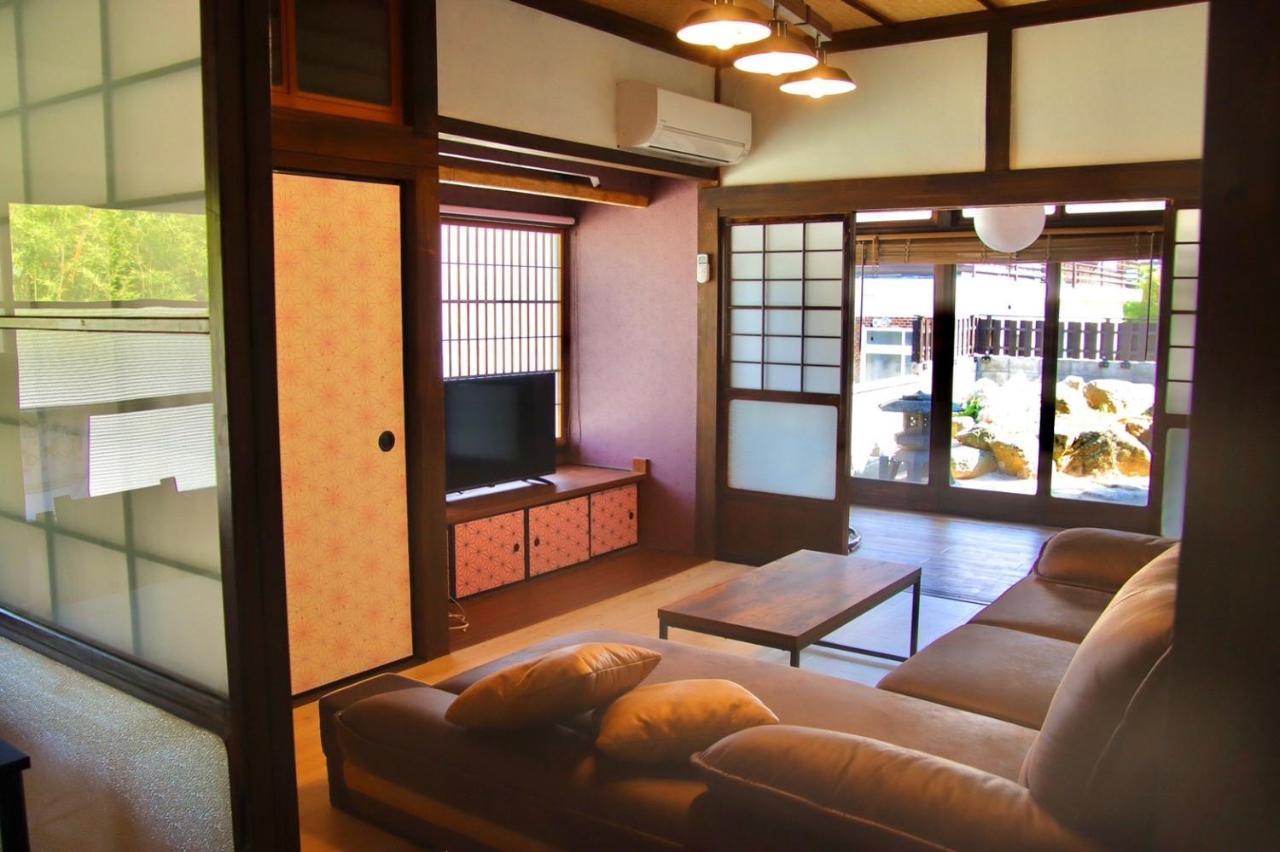 Penzion ドッグラン併設 しまなみ御殿 Imabari Railway Station Exteriér fotografie