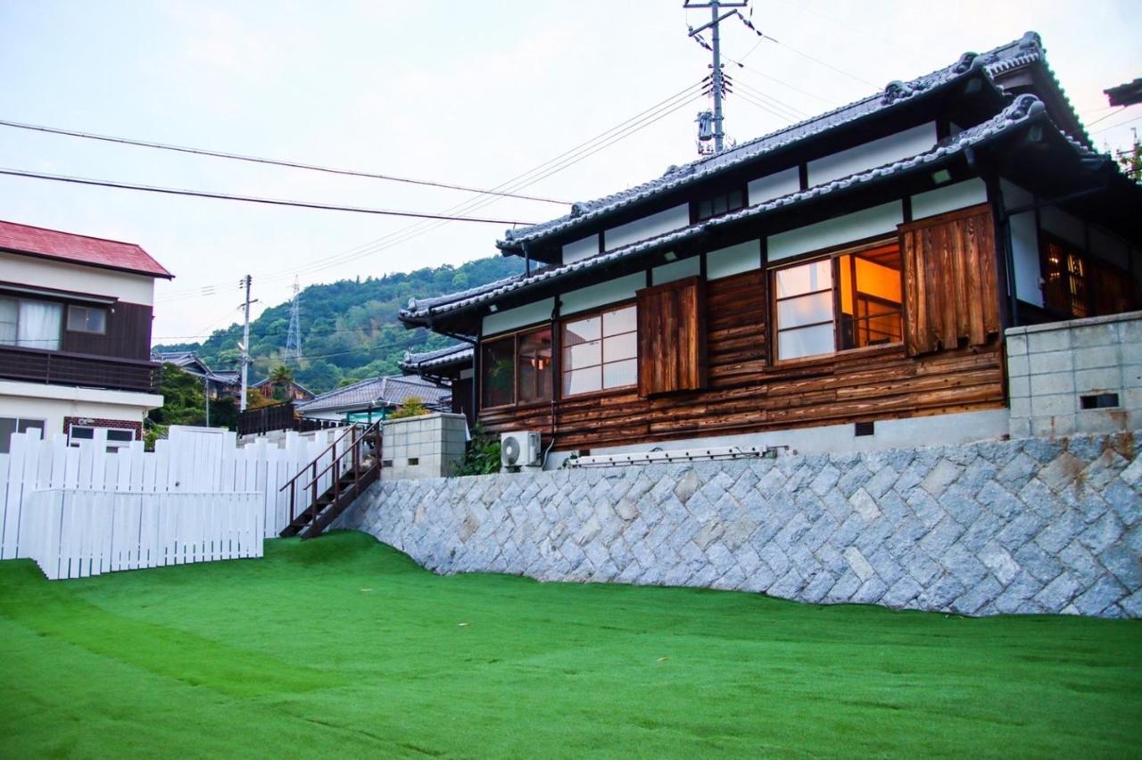 Penzion ドッグラン併設 しまなみ御殿 Imabari Railway Station Exteriér fotografie