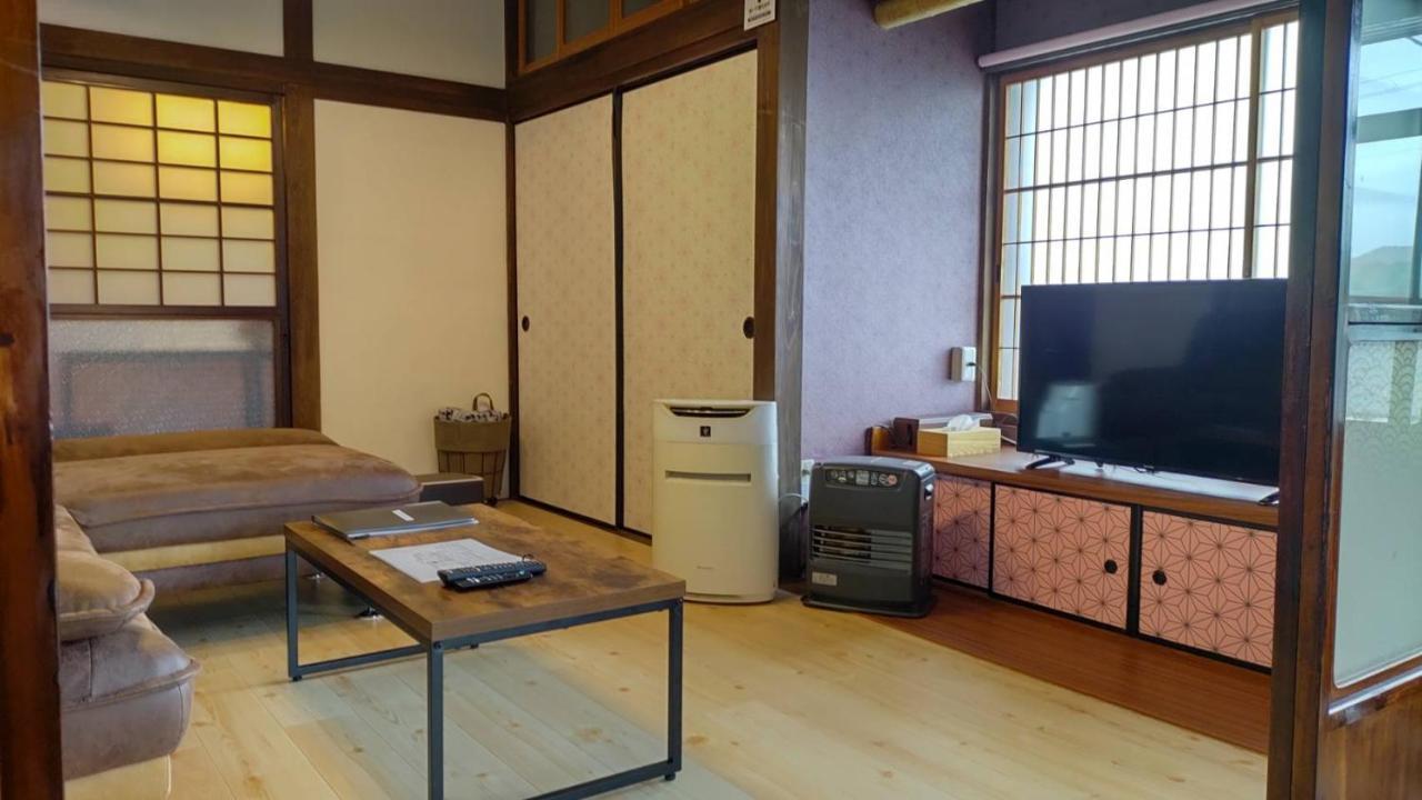 Penzion ドッグラン併設 しまなみ御殿 Imabari Railway Station Exteriér fotografie