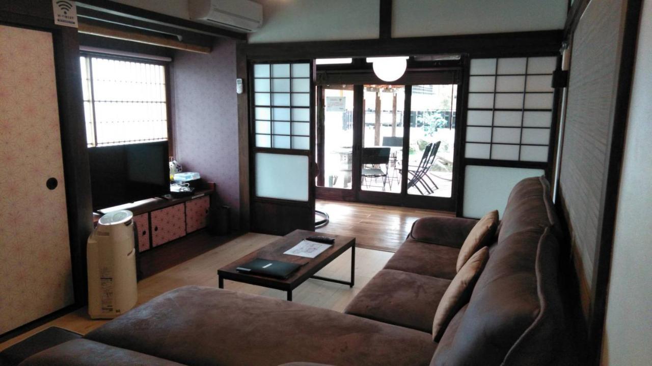 Penzion ドッグラン併設 しまなみ御殿 Imabari Railway Station Exteriér fotografie