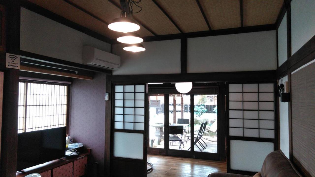 Penzion ドッグラン併設 しまなみ御殿 Imabari Railway Station Exteriér fotografie